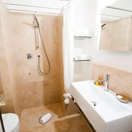 Гостьовий будинок Santa Chiara - Il Milese 2*